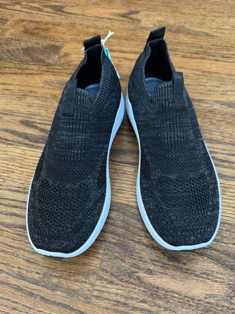 Tommy Bahama Mesh Slip On Sneakers Womens